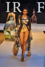 Model walk the ramp for Shane & Falguni Show at IRFW 2012 in Goa on 1st Dec 2012 (31).JPG